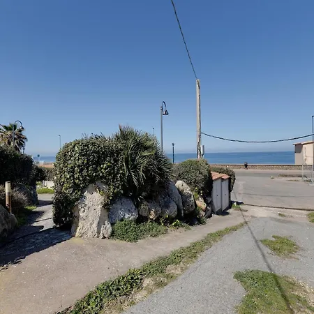 Sea View With Air Conditioning And Garden *