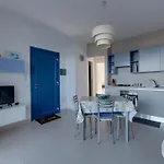 Sea View With Air Conditioning And Garden Apartament