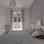 Apartament Sea View With Air Conditioning And Garden