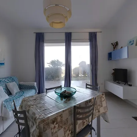 Sea View With Air Conditioning And Garden