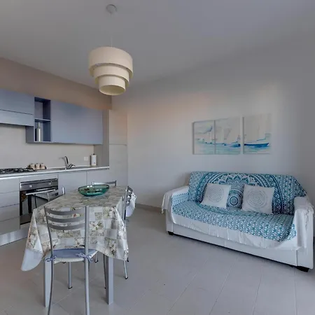 Sea View With Air Conditioning And Garden *