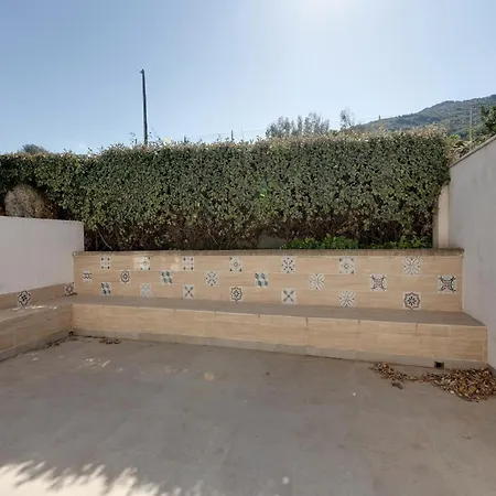 아파트 Sea View With Air Conditioning And Garden *